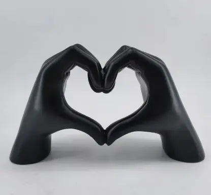 Heart Hand Statue – Modern Love-Inspired Sculpture | Aesthetic Home Decor for Desk, Shelf & Tabletop Styling"